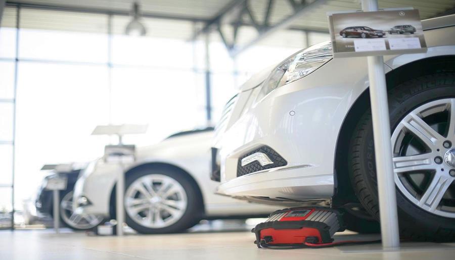 Chargeurs de batterie indispensables pour le diagnostic, l'entretien et la réparation des véhicules