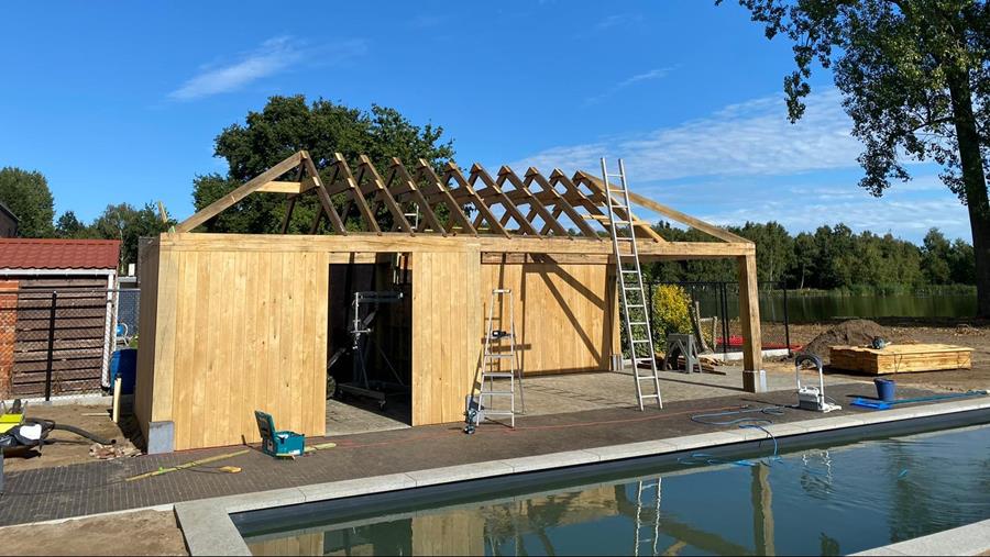 Pool house et cuisine extérieure en chêne de prestige