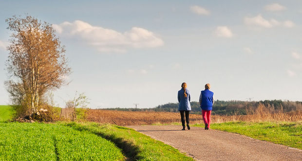 Patiënten met type 2-diabetes hebben baat bij een korte wandeling na het avondeten