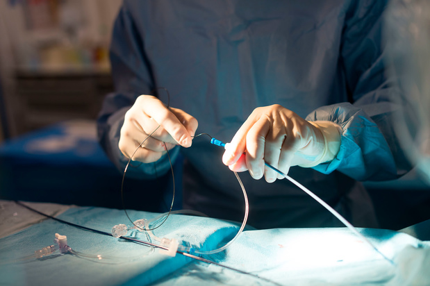 Tétraplégie : l'espoir au bout des doigts grâce à des transferts de nerfs