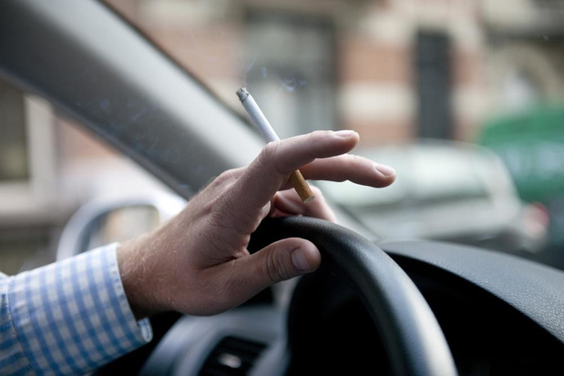 Enfants et tabac en voiture: fin des contrôles
