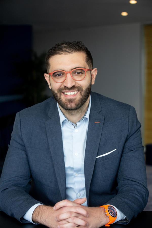 Médecin généraliste et conseiller politique