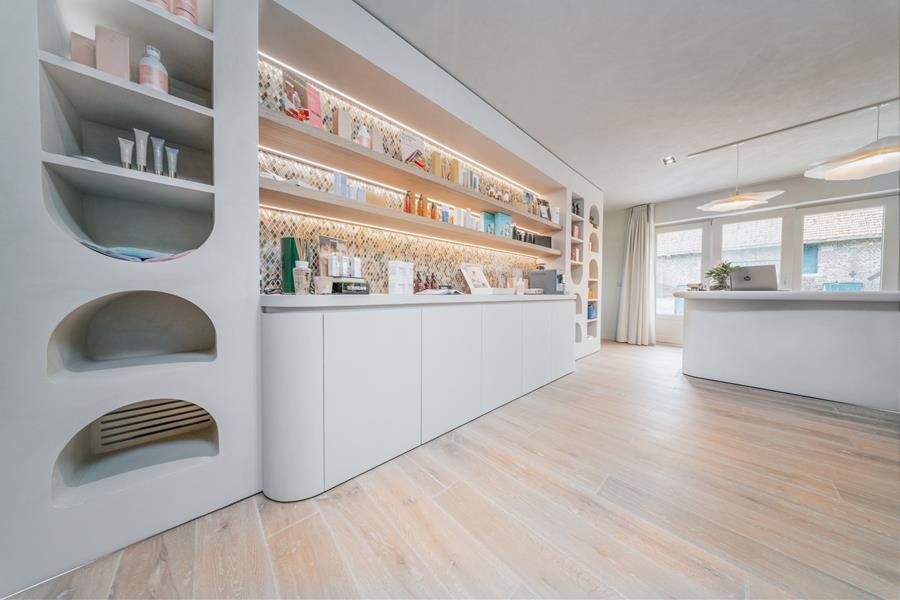 Un salon de beauté tout en style et en élégance