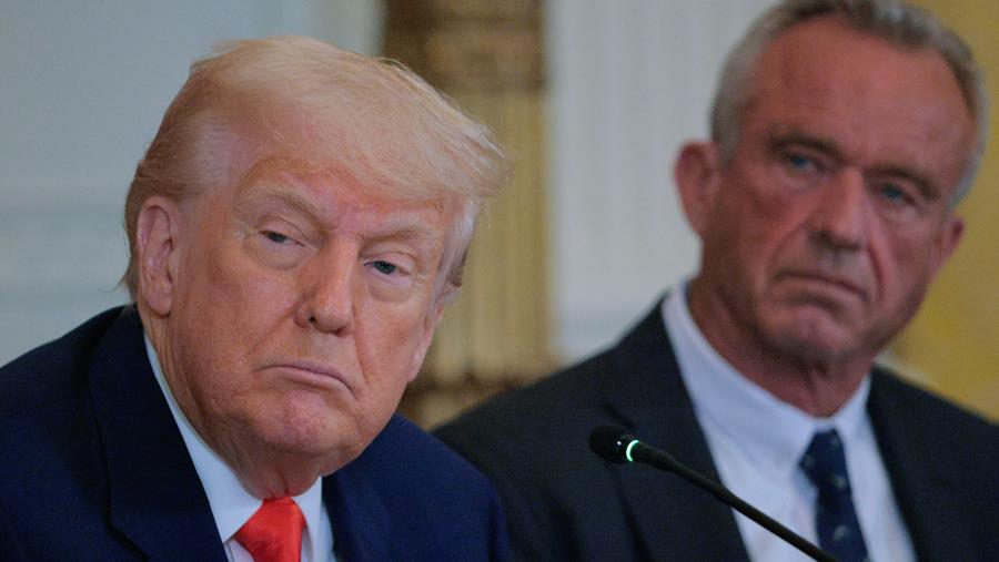 Les États-Unis réduisent le nombre de vaccins recommandés pour les enfants